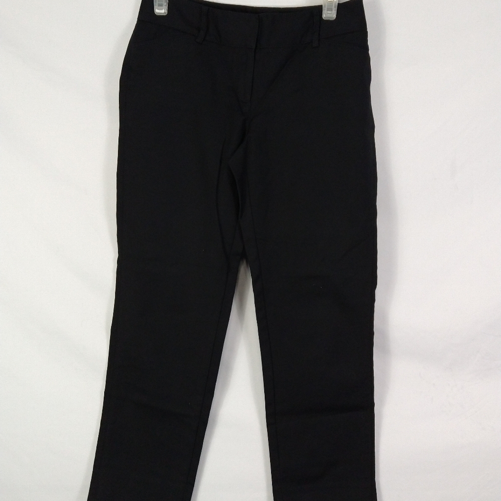 Women's WHBM Black Cropped Pants Size 2R Flat Front